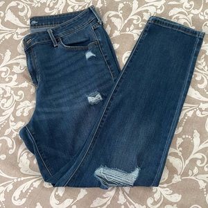 Power Slim Straight mid-rise destructed jean- Ladies 14
